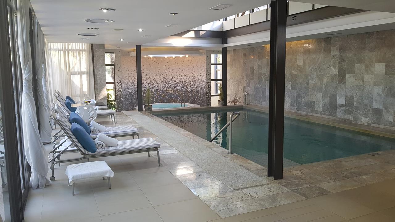 Valley Lodge & Spa Magaliesburg Buitenkant foto