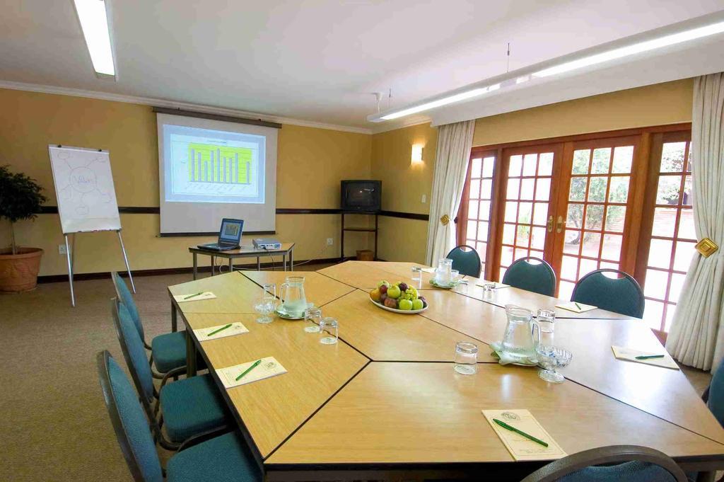 Valley Lodge & Spa Magaliesburg Buitenkant foto