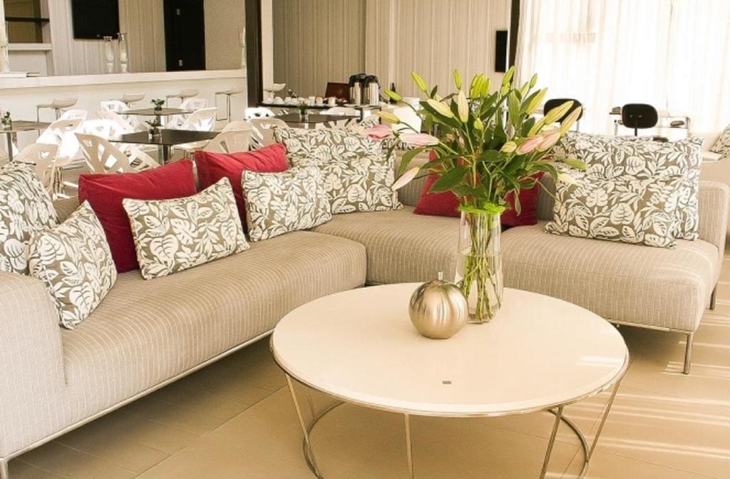 Valley Lodge & Spa Magaliesburg Buitenkant foto