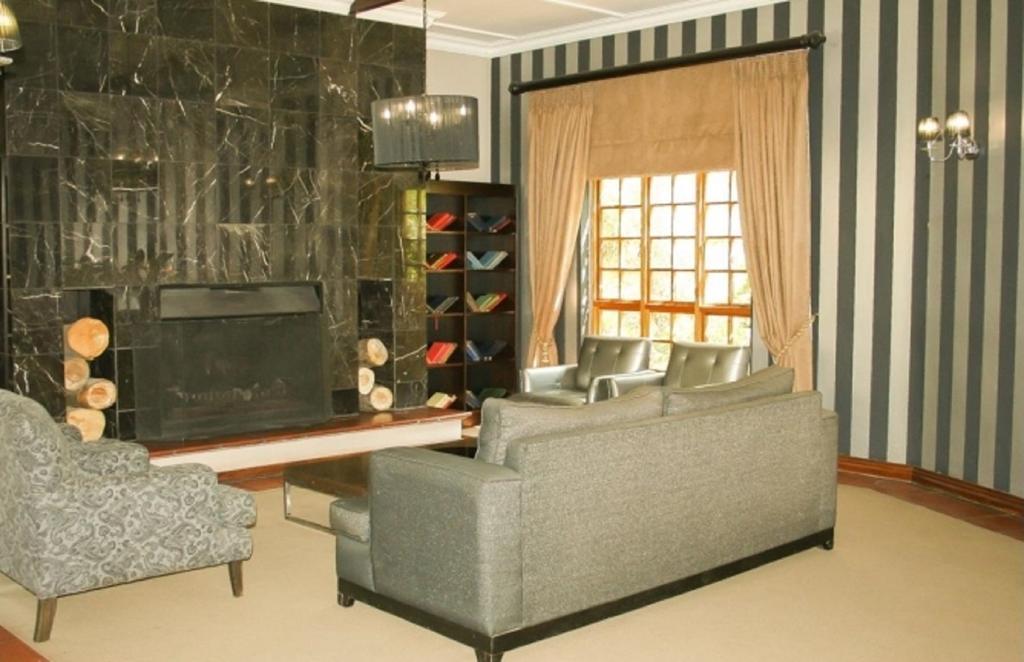 Valley Lodge & Spa Magaliesburg Buitenkant foto